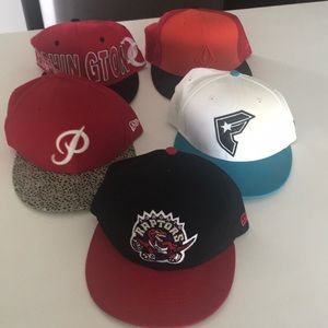 Lot of 5 baseball caps